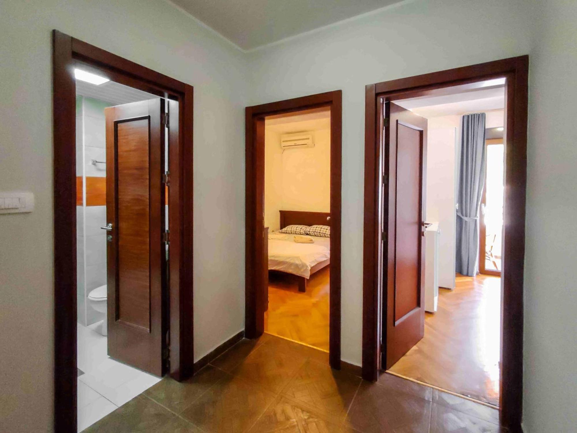 Sunny Three-bedroom In Apartment Budva